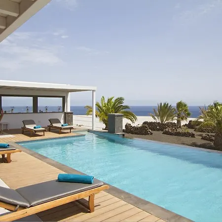 Luna Mar - Magnificent Sea Views - Private Pool - Hot Tub Villa