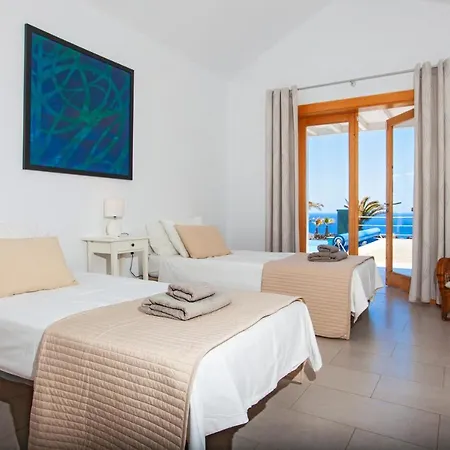 Villa Luna Mar - Magnificent Sea Views - Private Pool - Hot Tub *