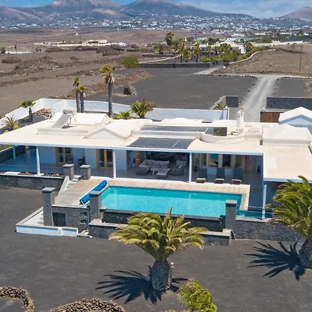 Luna Mar - Magnificent Sea Views - Private Pool - Hot Tub *