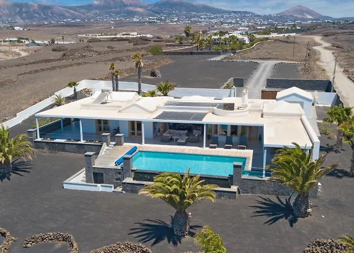 Luna Mar - Magnificent Sea Views - Private Pool - Hot Tub *